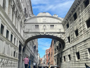 Ca' ai Sospiri Venedig